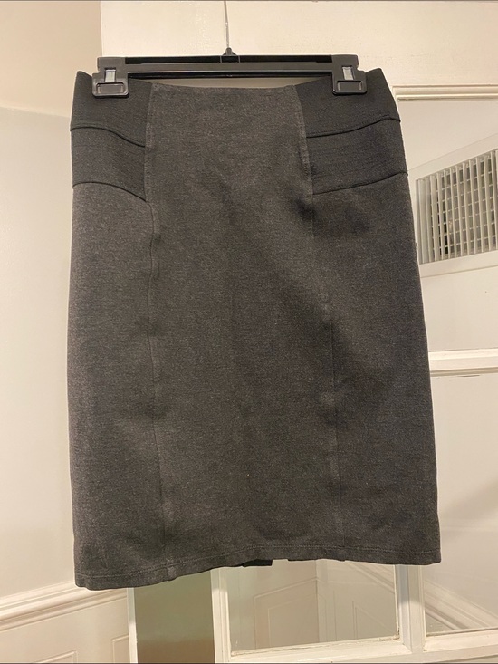 Calvin Klein Dresses & Skirts - Calvin Klein size 4 skirt good condition